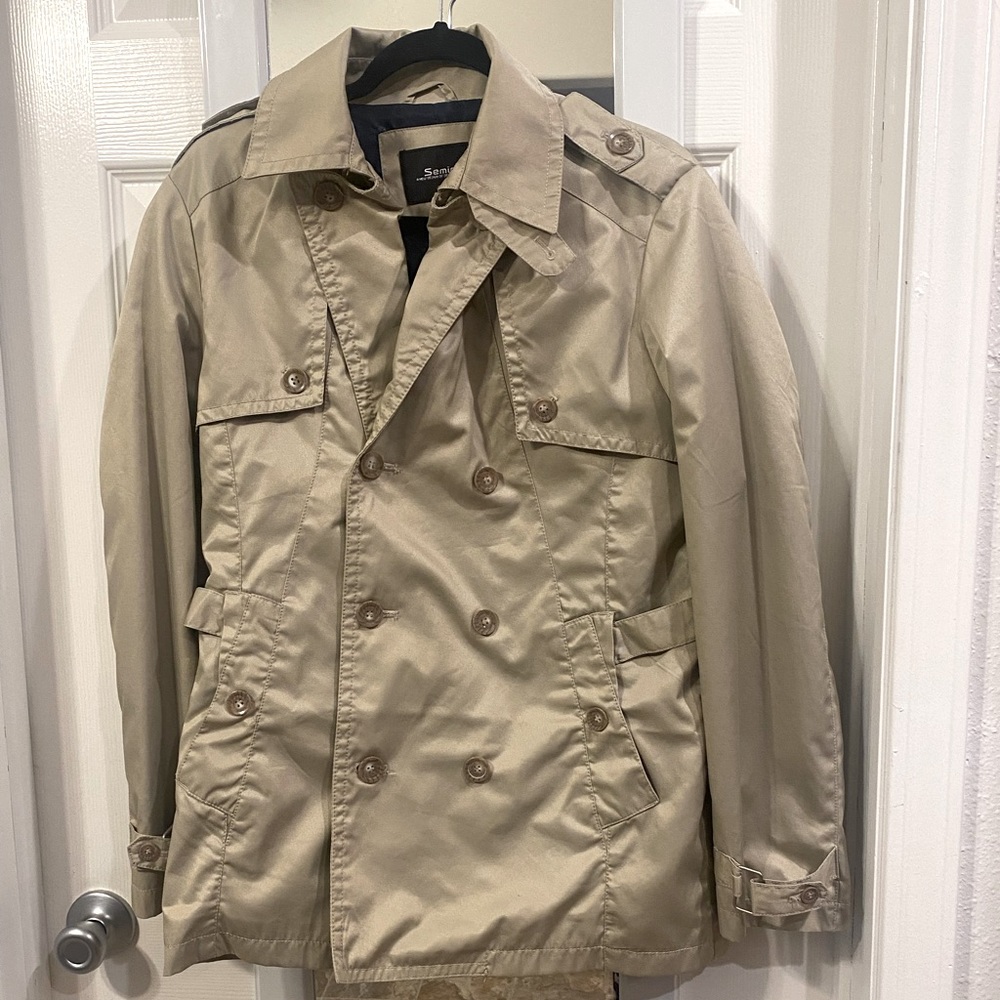 Like new. trench coat